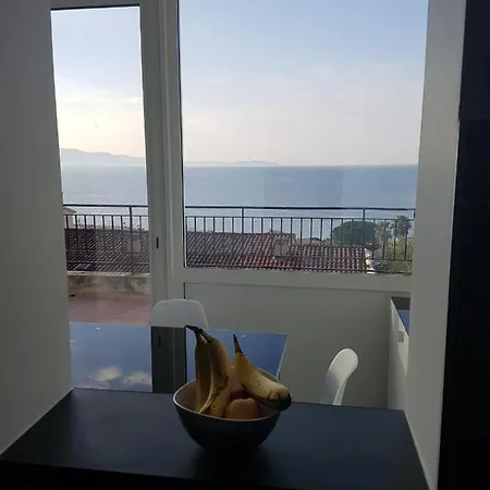 D3: 2 Pieces Avec Grande Terrasse Vue Panoramique Mer Apartment *