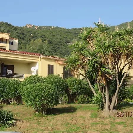 D3: 2 Pieces Avec Grande Terrasse Vue Panoramique Mer Ajaccio (Corsica)